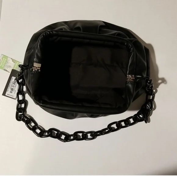 NWT $129 Badgley Mischka Vegan Leather Handbag Wrapped Frame Clutch in Black - Picture 8 of 10